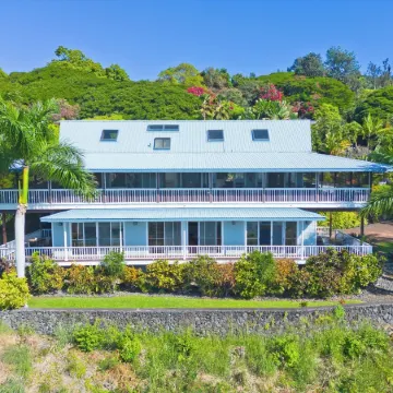 Maka Nui Estate/ Luxury Big Island Ocean View Home above Kealakekua Bay