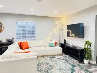 Charming 3-bedroom house with AC and WiFi in marvelous Colton Hotels in Colton