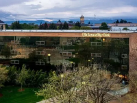 University Inn Hotels in Logan