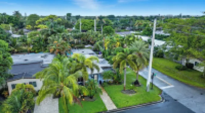 Fort Lauderdale Escape With Pool, Hot Tub & Dual Kitchens Paradise Stay by Avantstay