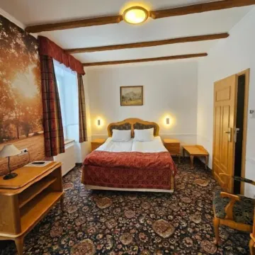 Folwark Historic Hotel Hotels near Mermaid's Statue