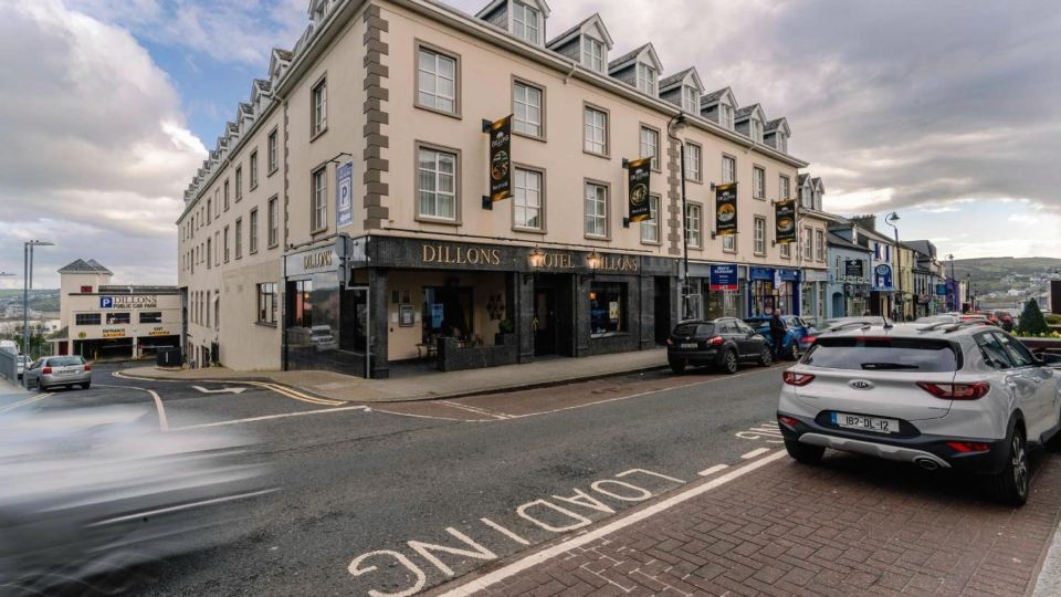 Dillon’s Hotel