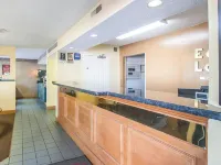 Econo Lodge Inn & Suites Hotels in Murfreesboro