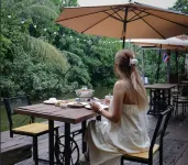 Baanrongmai Canal Front Homestay