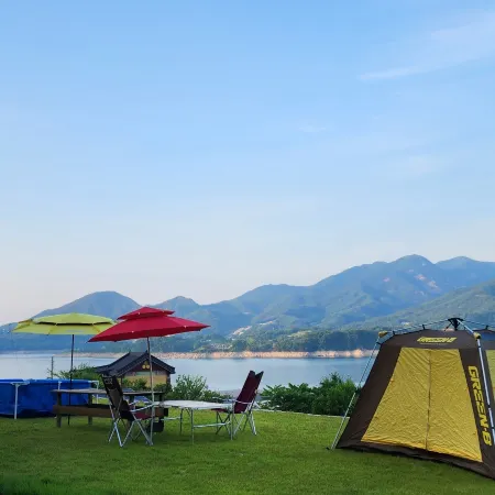 Jecheon Cheongpung Lake Terrace Отели рядом с достопримечательностью «Храм Чонбанса»