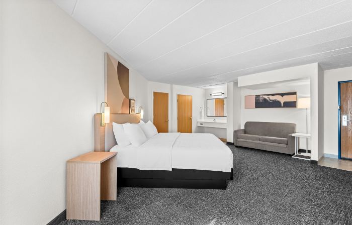 Spark by Hilton Cedar Falls