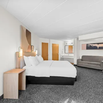 Spark by Hilton Cedar Falls