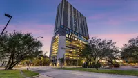 Sentral Forme Houston Hotels near Holocaust Museum