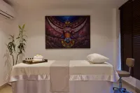Lemon Tree Hotel, Sector 68, Sohna Road, Gurugram - spa