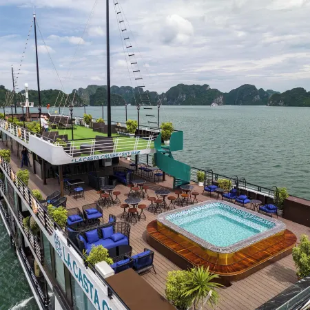 La Casta Regal Cruise
