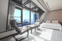 Lucas Hotel