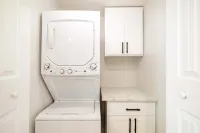 Cozy Casita - Minutes To Autzen & Downtown 1 Bedroom Home