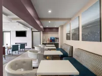 La Quinta Inn & Suites by Wyndham Fayetteville Hotels in Washington County