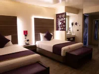 Bora Bora Suites & Villas Hotels in El Marques
