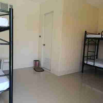 1 person in 6 bed Mixed Dormitory Rooms