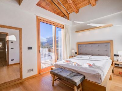 Chalet Merveille Ski in - Ski Out for 9