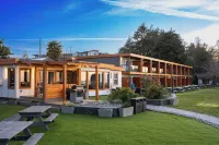 Sea Edge Motel