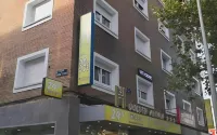 ホスタル ゴールデン アルカラ ベンタス周辺のホテル
