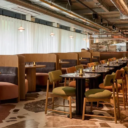 Hotel Indigo LONDON K WEST SHEPHERD'S BUSH by IHG Отели рядом с достопримечательностью «Стадион «Лофтус Роуд»»