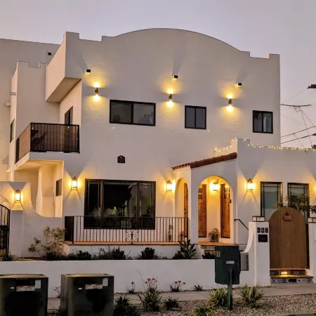 Rise Suites Oceanside