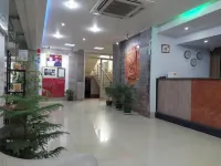 Hotel Crown - 2-Star