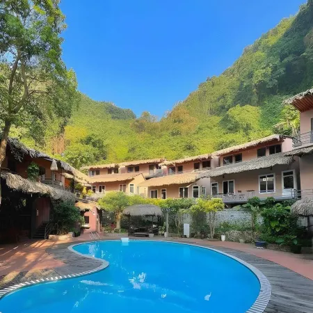 Catba Oasis Bungalows