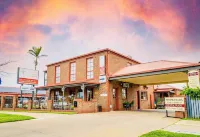 Early Australian Motor Inn - Spa