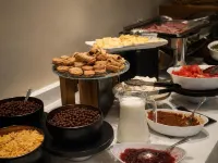 Hotel Astoria City Center - sarapan