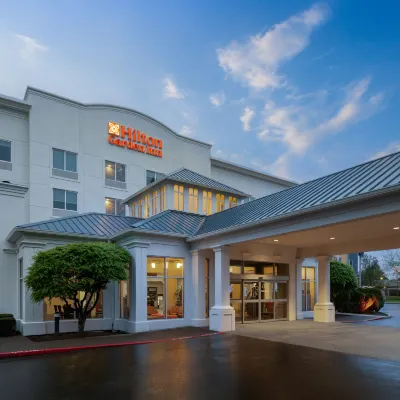 Hilton Garden Inn Portland Airport Hotel dekat Lapangan Golf Glendoveer