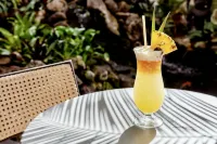 White Sands Hotel - Quầy bar