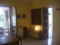 Large apartment overlooking the sea, Villa Cecilia ap 1 Campania, South of Italy -  Privatzimmer