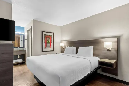 Sonesta Simply Suites Stafford - 2-Star