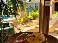 Deep Forest Garden Hotel Các khách sạn gần Bãi biển Pristine