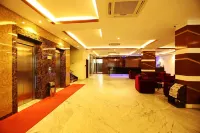 Royal Beach Resort - parkir