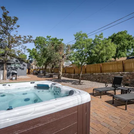 Charming Cozy Northern AZ Base Camp Sleeps 4