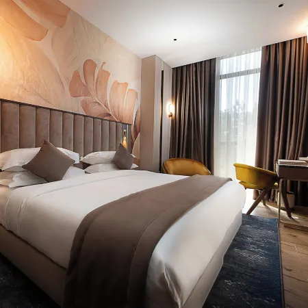Hotel Supreme