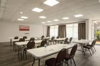 Ramada by Wyndham Cocoa - Scenic