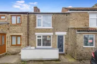 Stylish 2 Bedroom in Bishop Auckland With Parking - Homestay