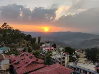 HOTEL ALMORA INN - Mountain view
