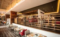 太陽廣場開普敦市波爾酒店 - 早餐