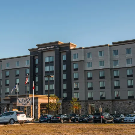 Hampton Inn & Suites by Hilton Bolton