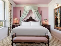 Grand Galvez Resort, Autograph Collection Hotels near Rosenberg Library