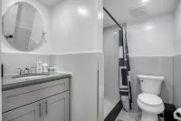 the house hotel stylke - Kitchens