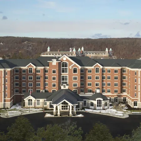 Inn at Bellefield / Hyde Park