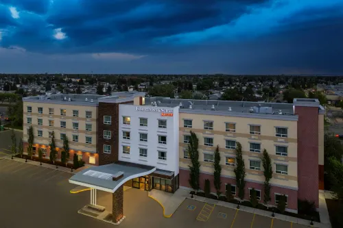 Fairfield Inn & Suites Edmonton North - breakfast