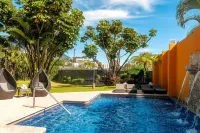 Courtyard San Salvador - С бассейном