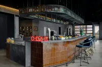 Moxy Charlotte Downtown - bar