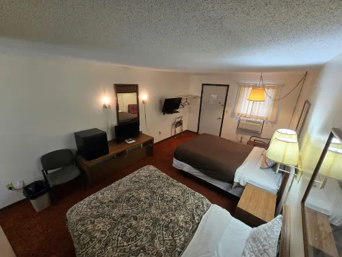 OYO Sandman Inn - 2-Star