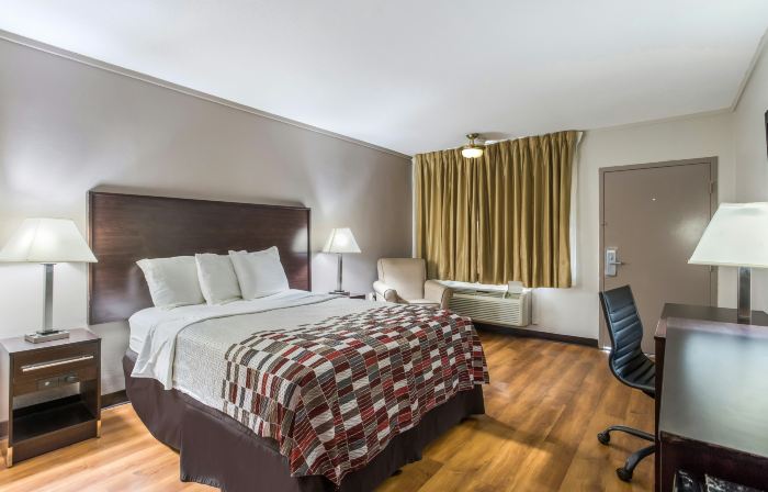 Red Roof Inn Meridian