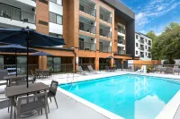Courtyard Winston-Salem Hanes Mall - Swimmingpools